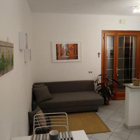Apartamento Angy House Iolanda di Savoia Exterior foto